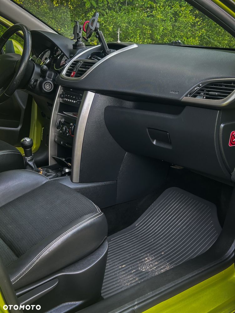 Peugeot 207 120 Sport - 11