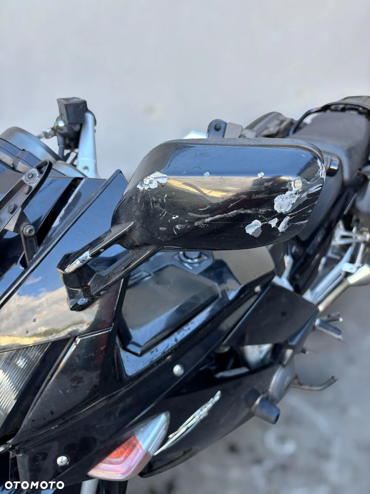 Yamaha FJR - 23