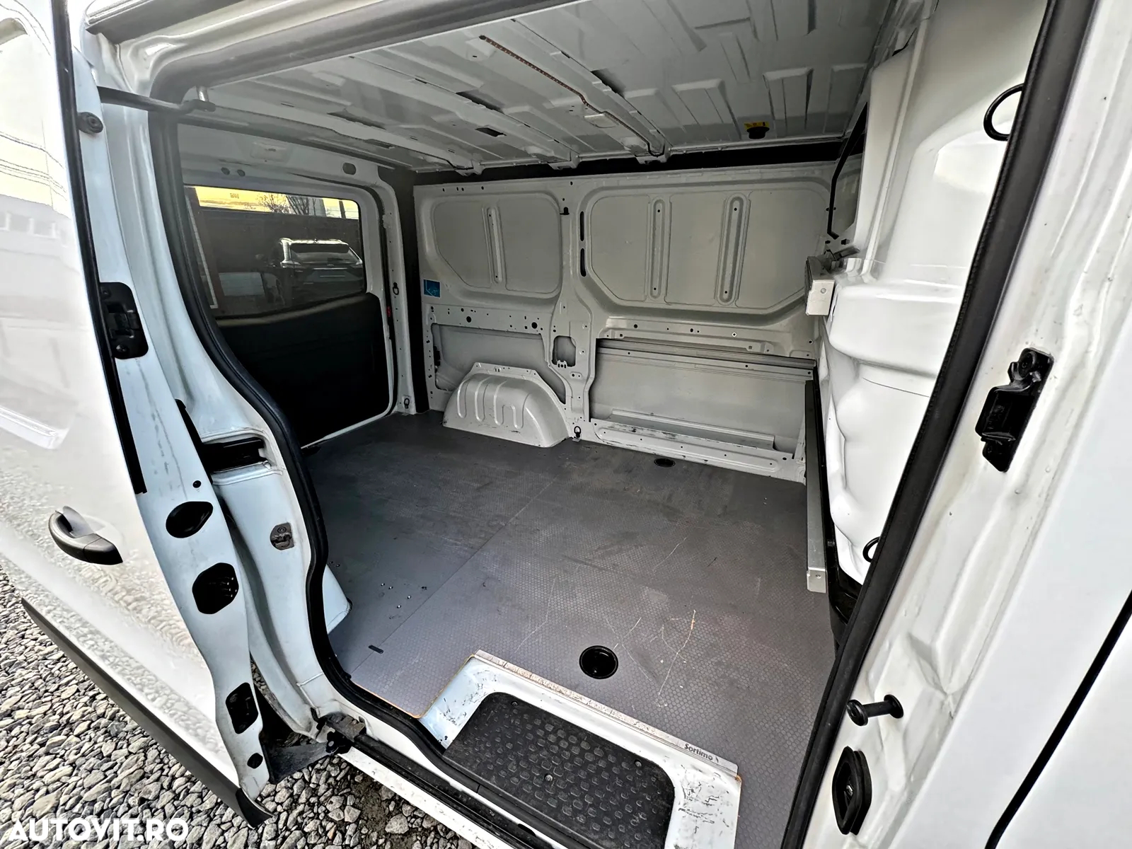 Renault Trafic dCi 120 L1H1 Komfort - 19