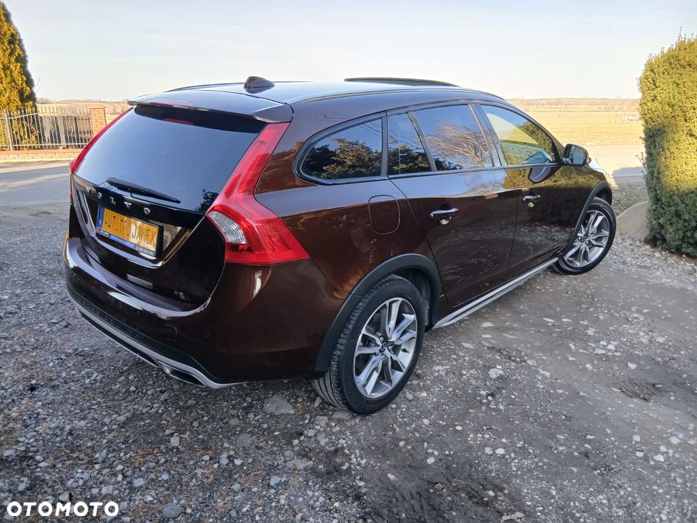 Volvo V60 Cross Country D3 Summum - 6