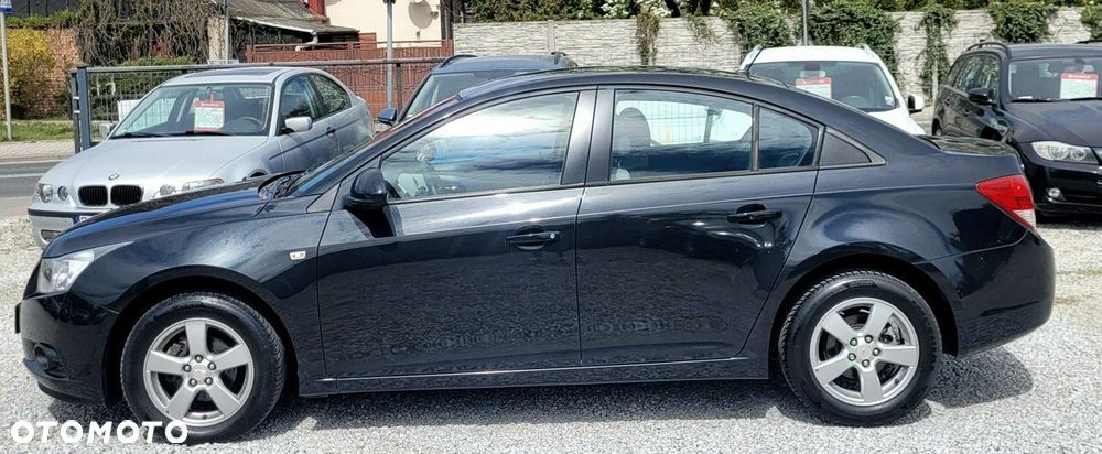 Chevrolet Cruze - 30