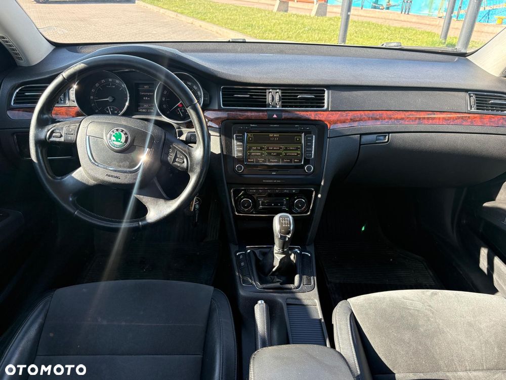 Skoda Superb 2.0 TDI Elegance - 5