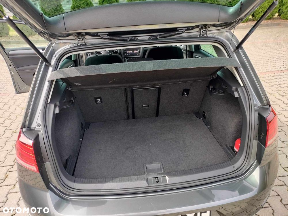 Volkswagen Golf - 13