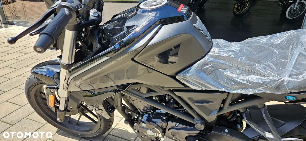 VOGE R125 - 9