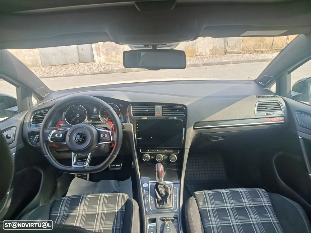 VW Golf GTD (BlueMotion ) DSG - 39