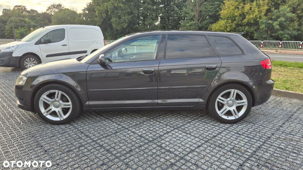 Audi A3 Sportback 1.6 TDI Ambiente - 7