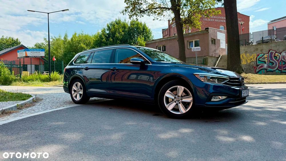 Volkswagen Passat - 2