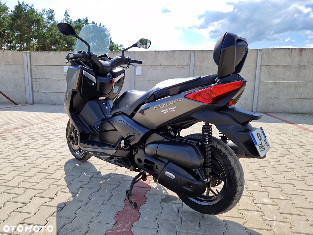 Yamaha X-max - 10