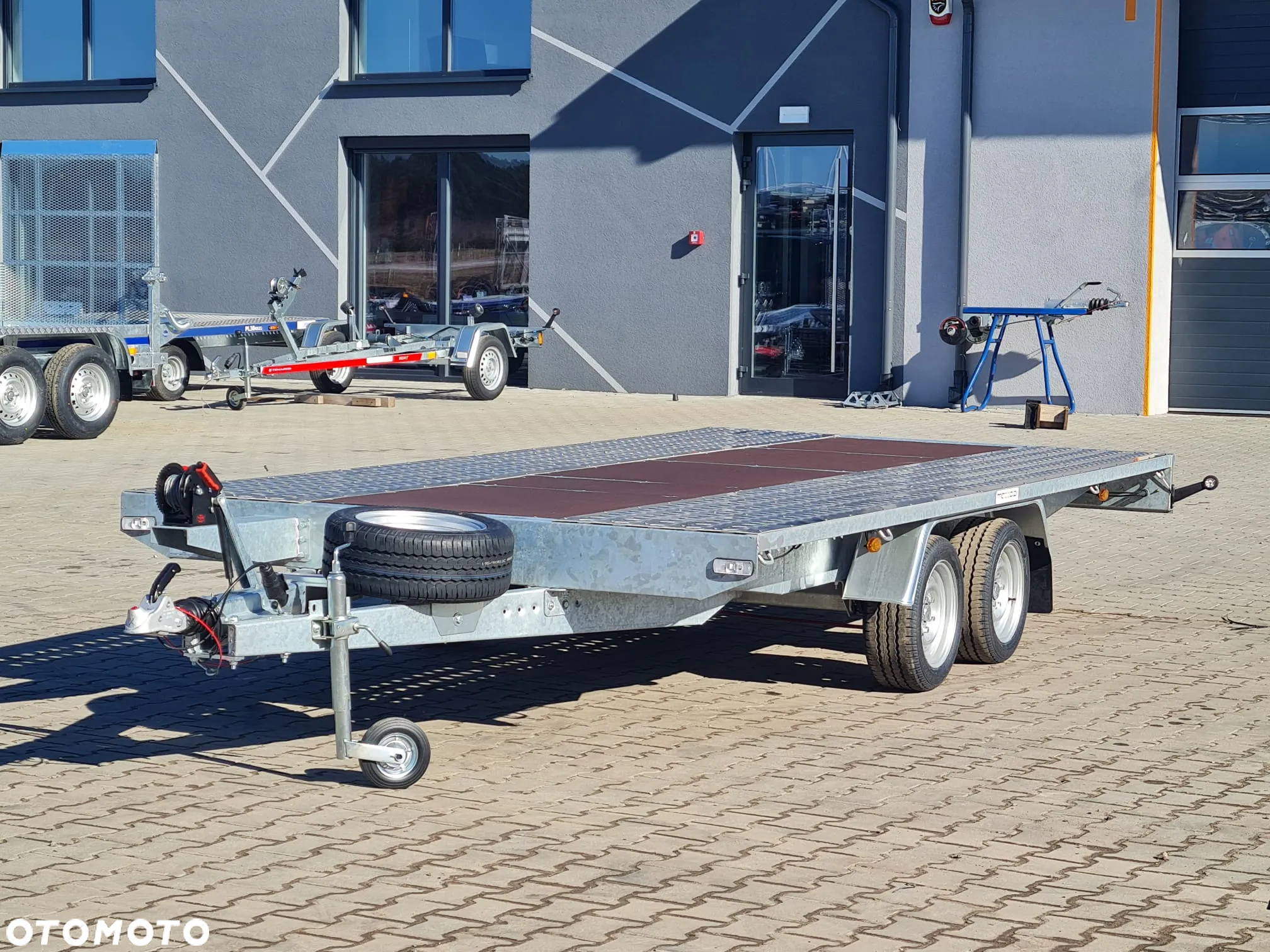 Niewiadów Laweta 450x210cm DMC 2700kg AMORTYZATORY KOŁO ZAPASOWE WCIĄGARKA  wypełnienie z wodoodpornej sklejki - 7