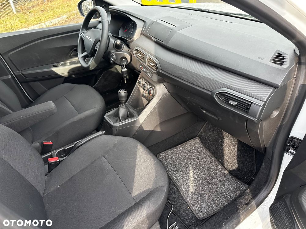Dacia Sandero - 16