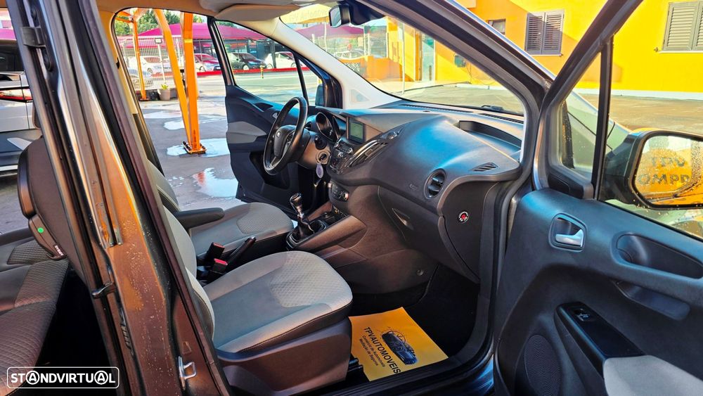 Ford Tourneo Courier 1.0 EcoBoost Titanium - 11