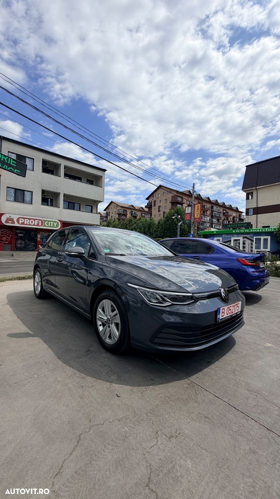 Volkswagen Golf - 10