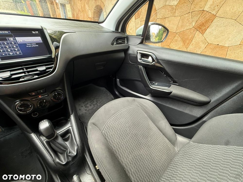 Peugeot 208 1.2 PureTech Active - 23