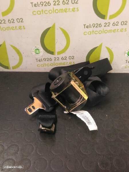 CINTO DE SEGURANÇA TRASEIRO ESQUERDO MAZDA 3 1.6 DI TURBO 109CV 1560CC - 1