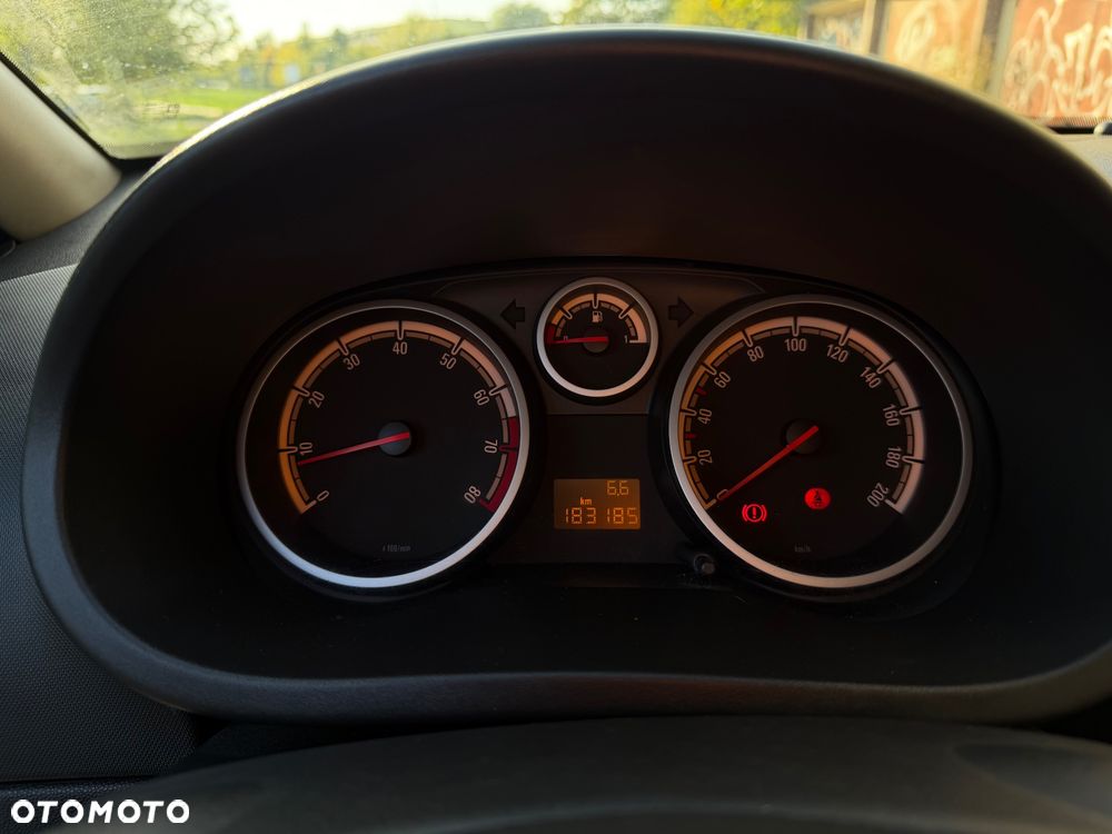 Opel Corsa 1.2 16V Innovation - 15