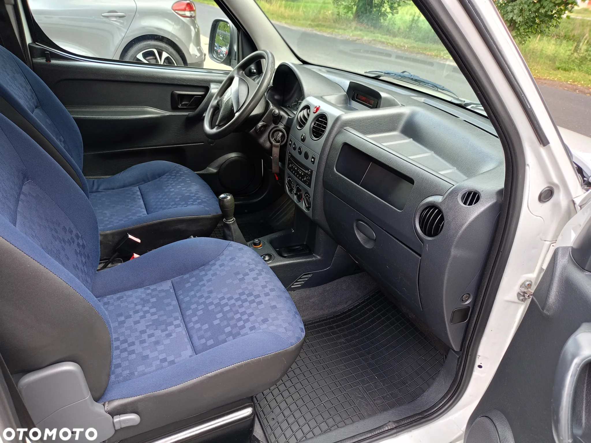 Peugeot Partner - 15