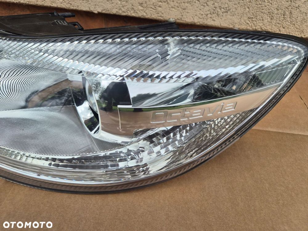 lampa przednia lewa skoda octavia ii lift xenon oryginał - 3