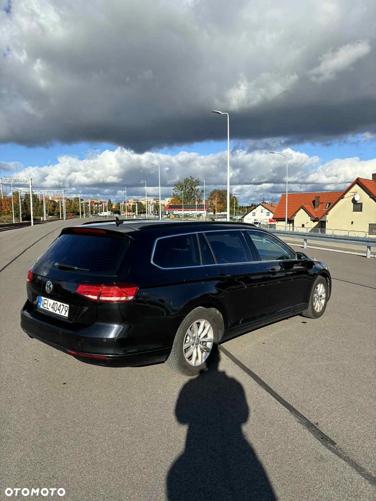 Volkswagen Passat - 5