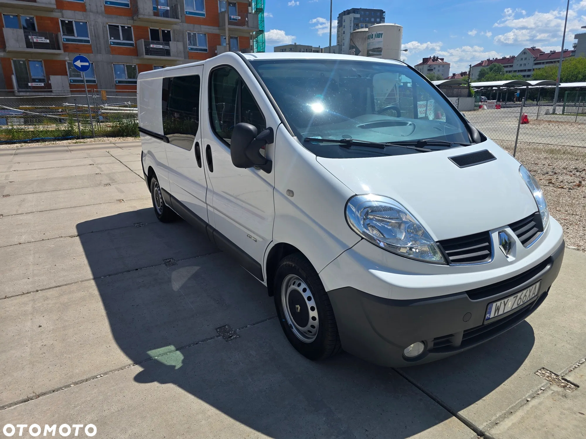 Renault TRAFIC - 4