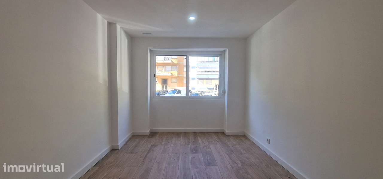 T2 Totalmente Remodelado com Open Space e Localização Privilegiada per - Grande imagem: 4/7