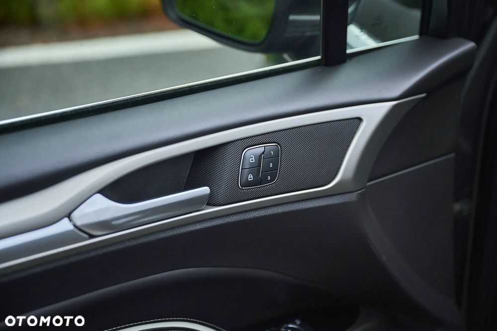 Ford Mondeo 2.0 TDCi STart-Stopp PowerShift-Aut Vignale - 23