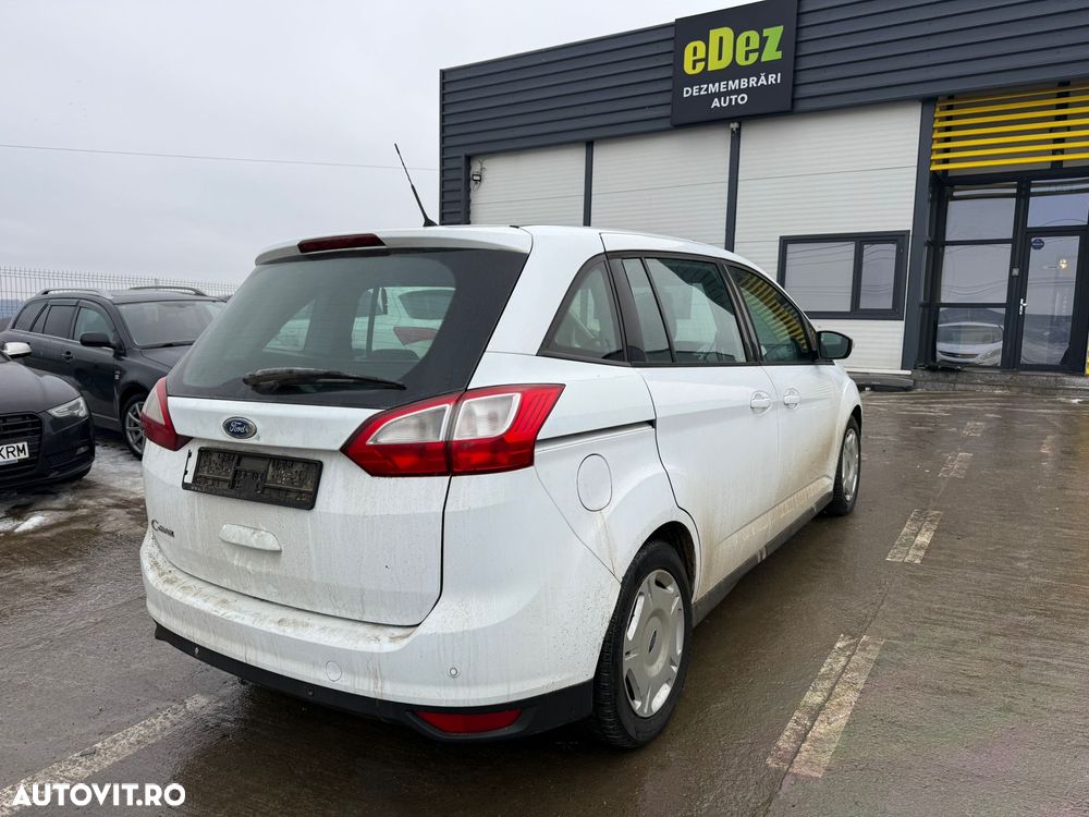 Dezmembrez / Dezmembrari / Piese / Accesorii Ford grand c-max 2 2012 alb 2.0 tdci stanga - 3