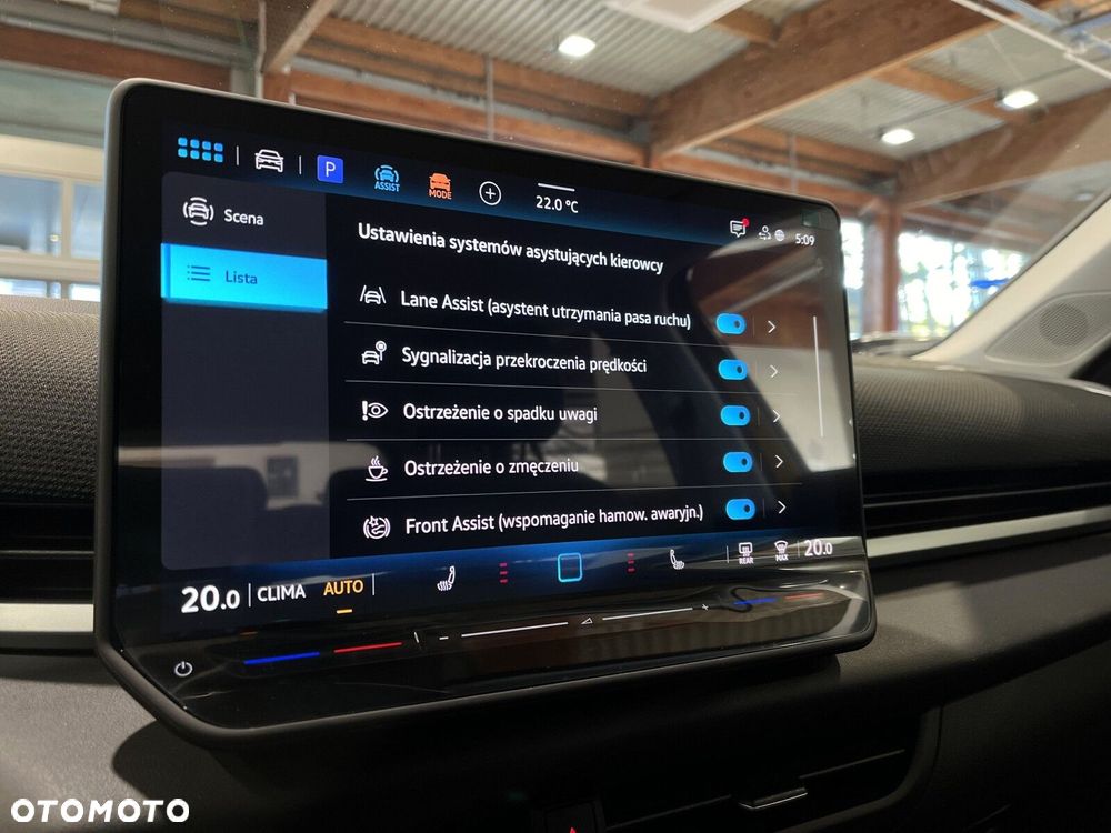 Volkswagen T-Roc 1.5 eTSI Style DSG - 21