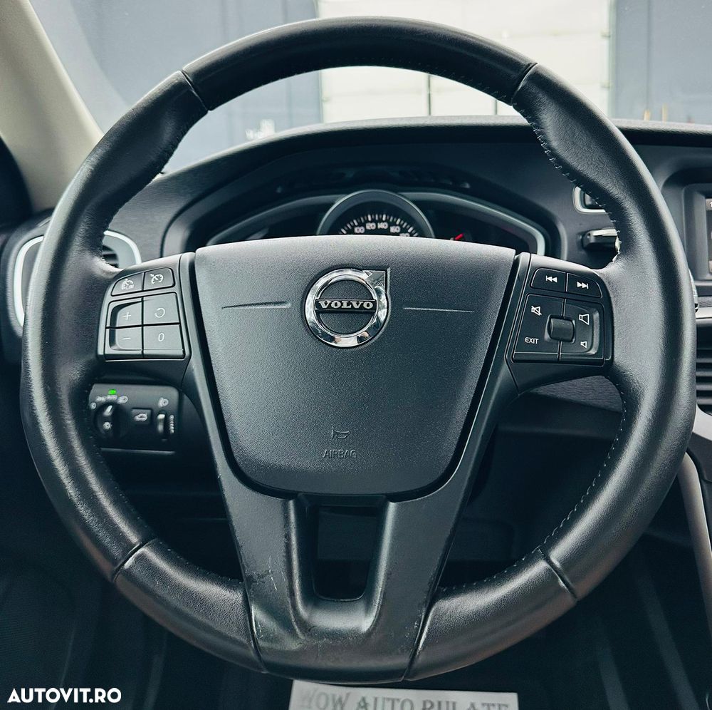 Volvo V40 D2 Kinetic - 32