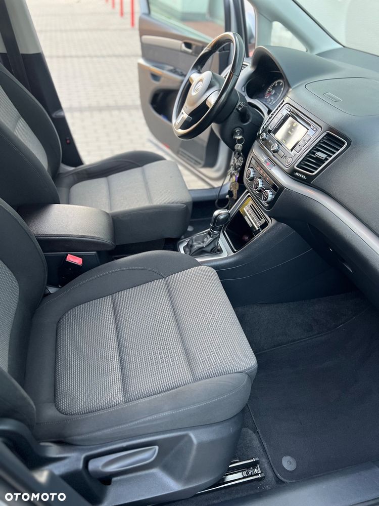 Volkswagen Sharan - 10