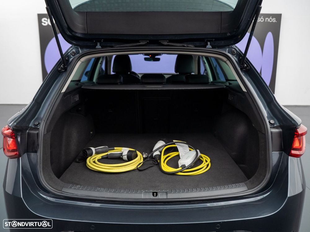 SEAT Leon ST 1.4 e-Hybrid FR DSG - 11
