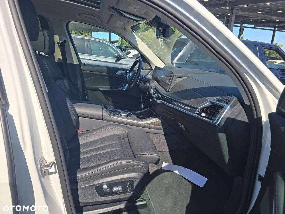 BMW X7 - 14