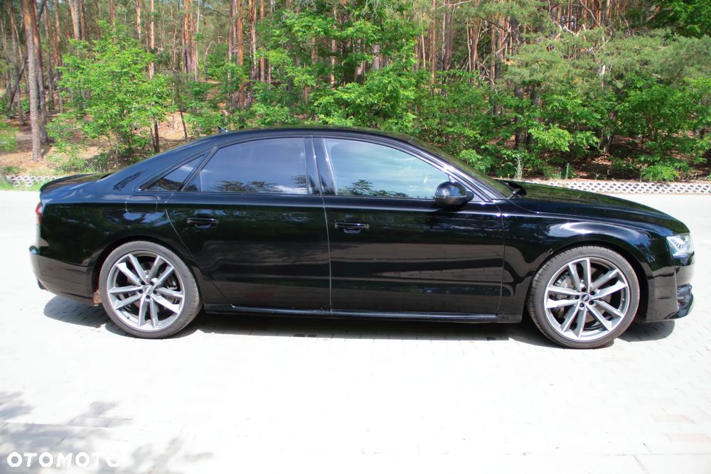 Audi S8 Standard - 4