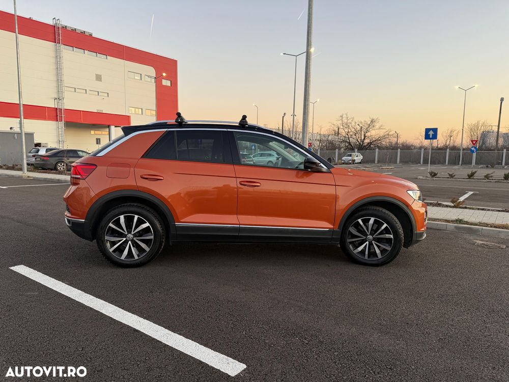 Volkswagen T-Roc - 8