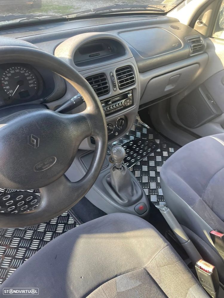 Renault Clio 1.2 - 15