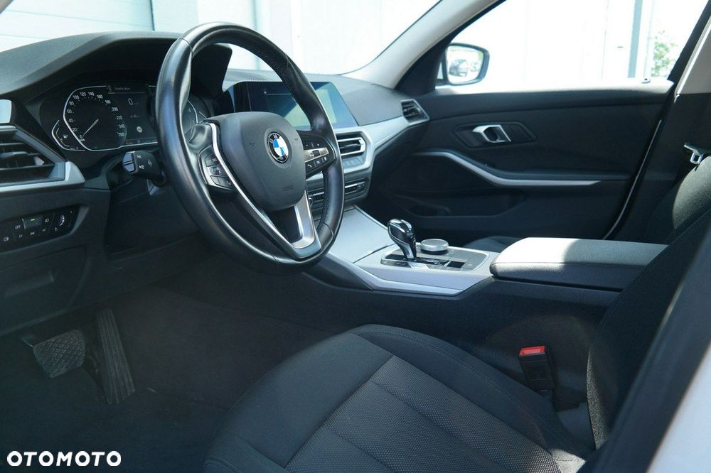 BMW Seria 3 - 10