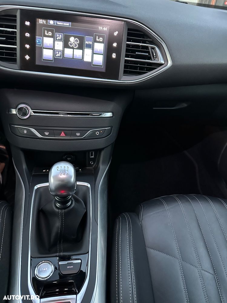 Peugeot 308 - 15