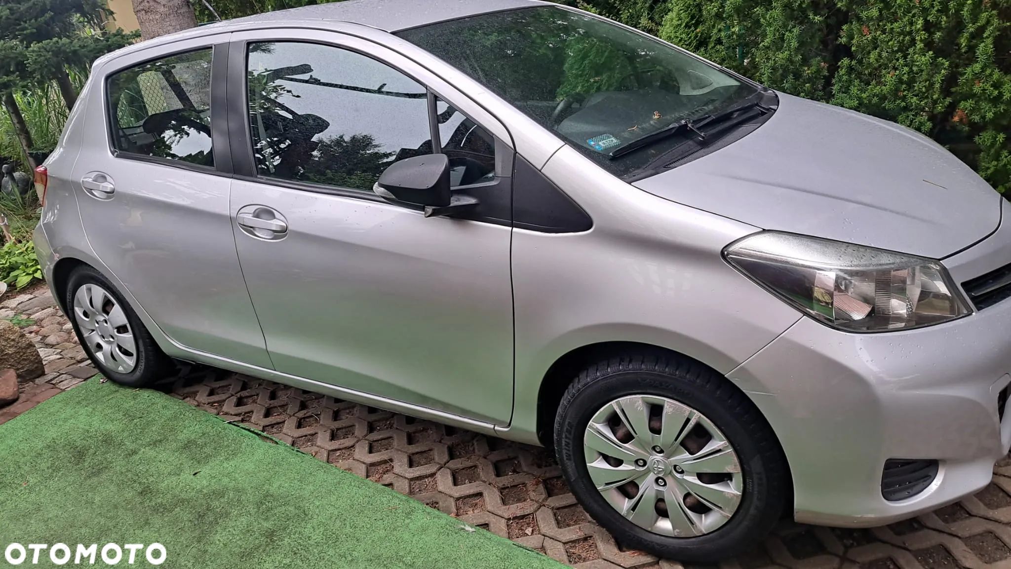 Toyota Yaris 1.33 Premium - 1