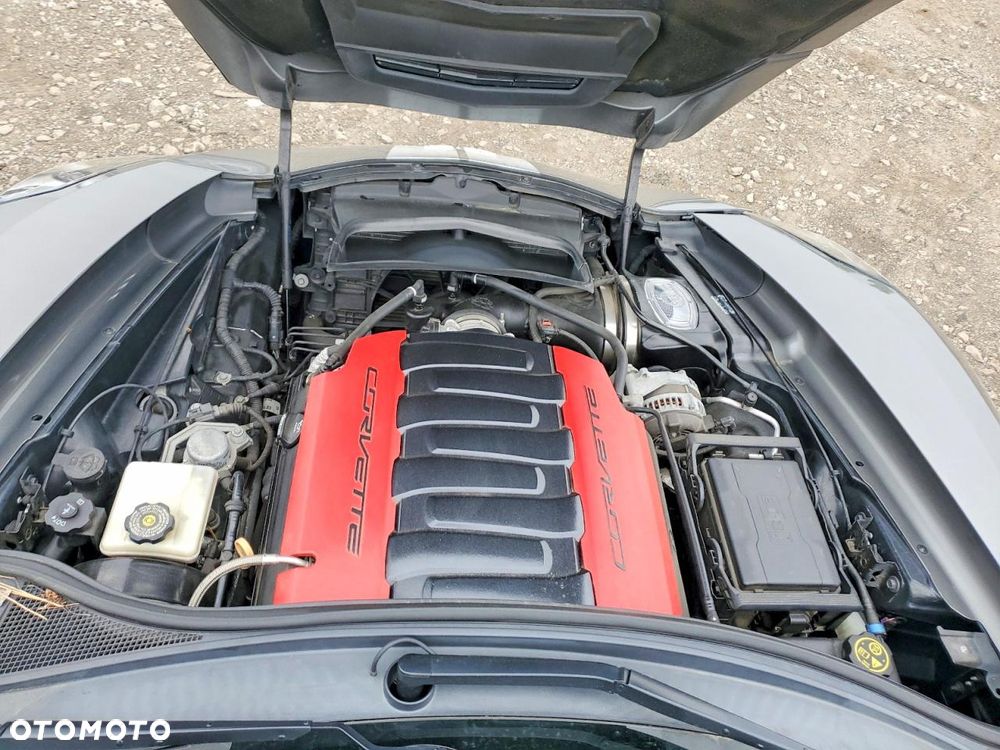 Chevrolet Corvette - 10