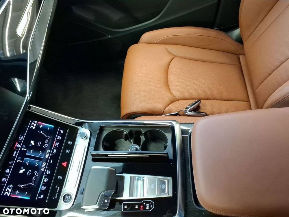 Audi Q7 - 8