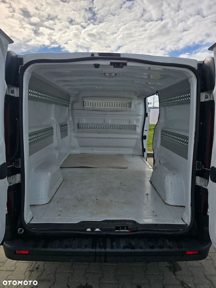 Opel Vivaro - 5