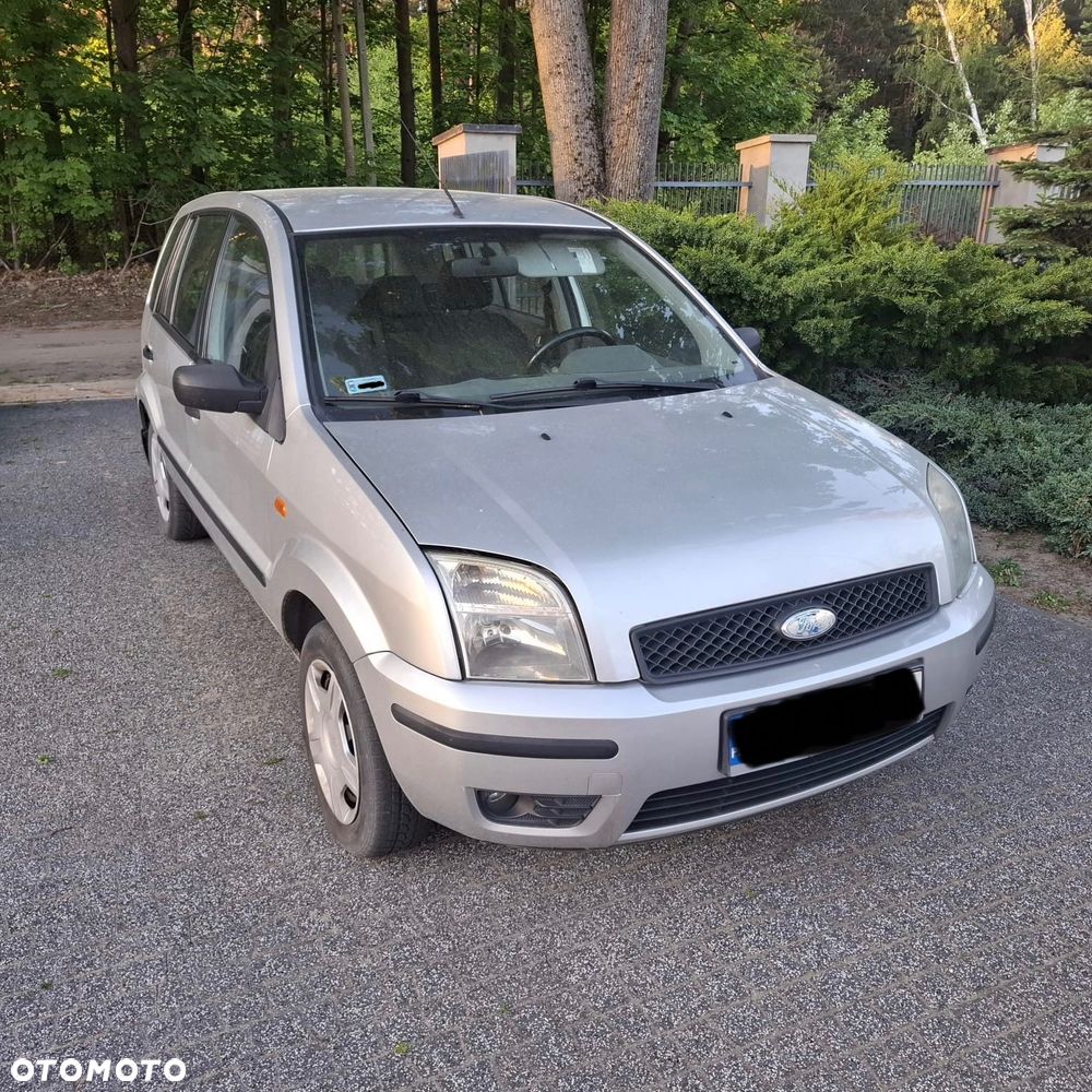 Ford Fusion - 1