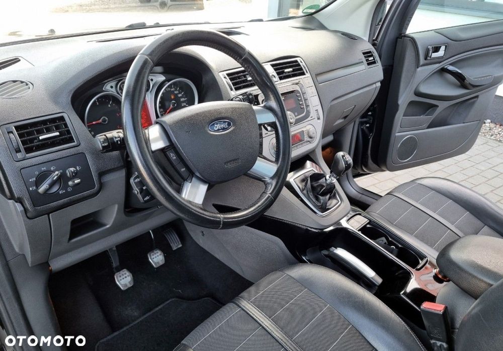 Ford Kuga - 21