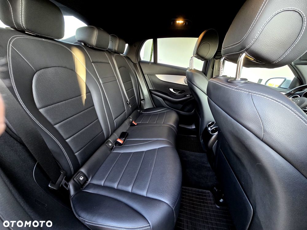 Mercedes-Benz GLC - 24