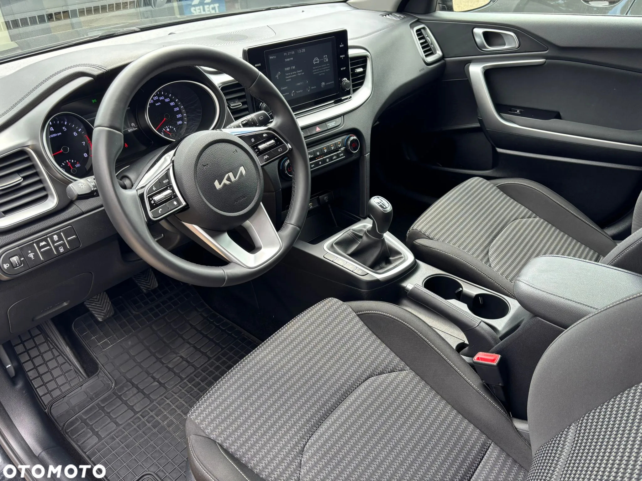 Kia XCeed 1.5 T-GDI M - 10