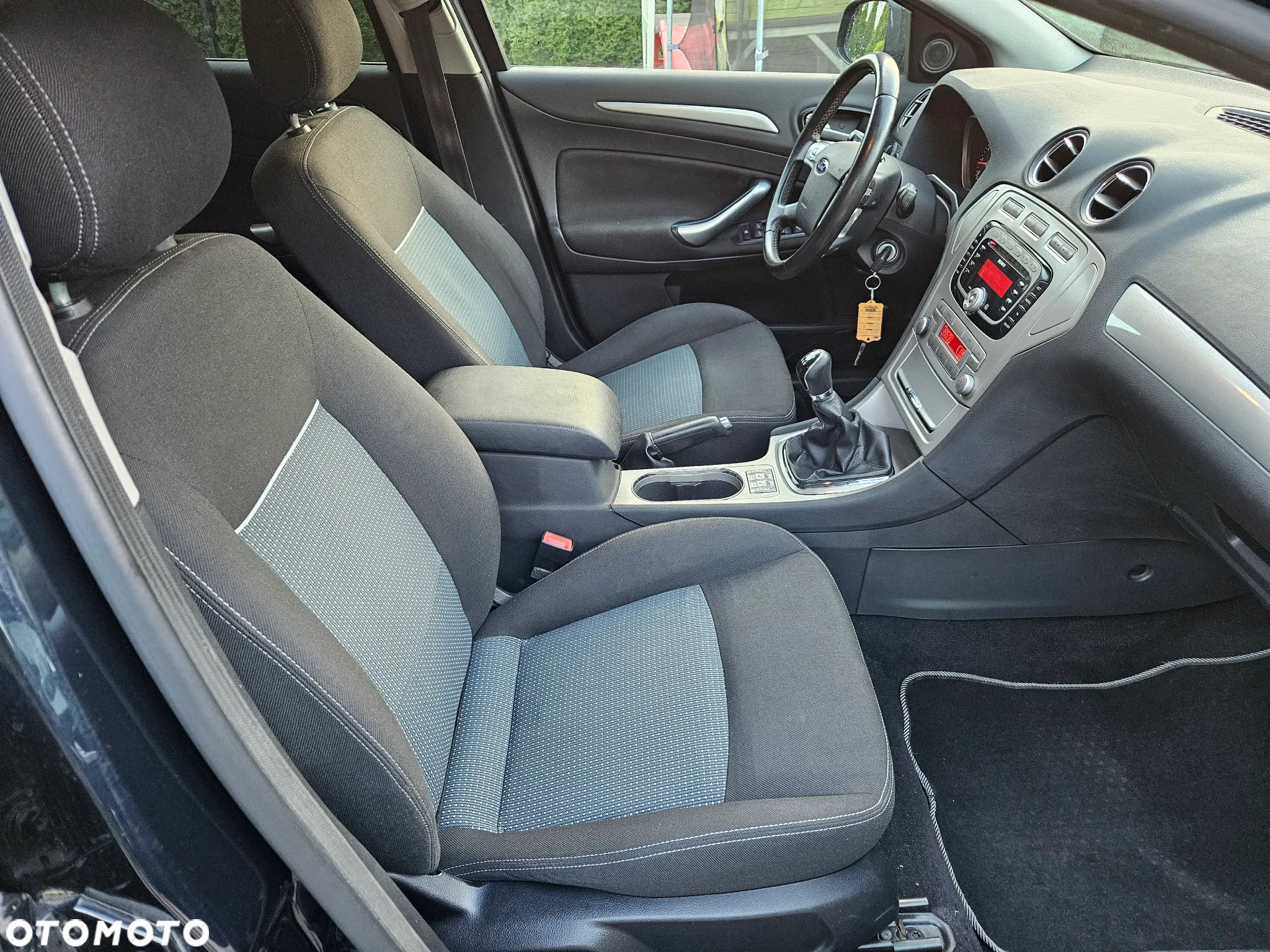 Ford Mondeo 1.6 Silver X - 15