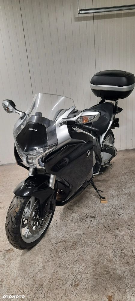 Honda VFR - 6