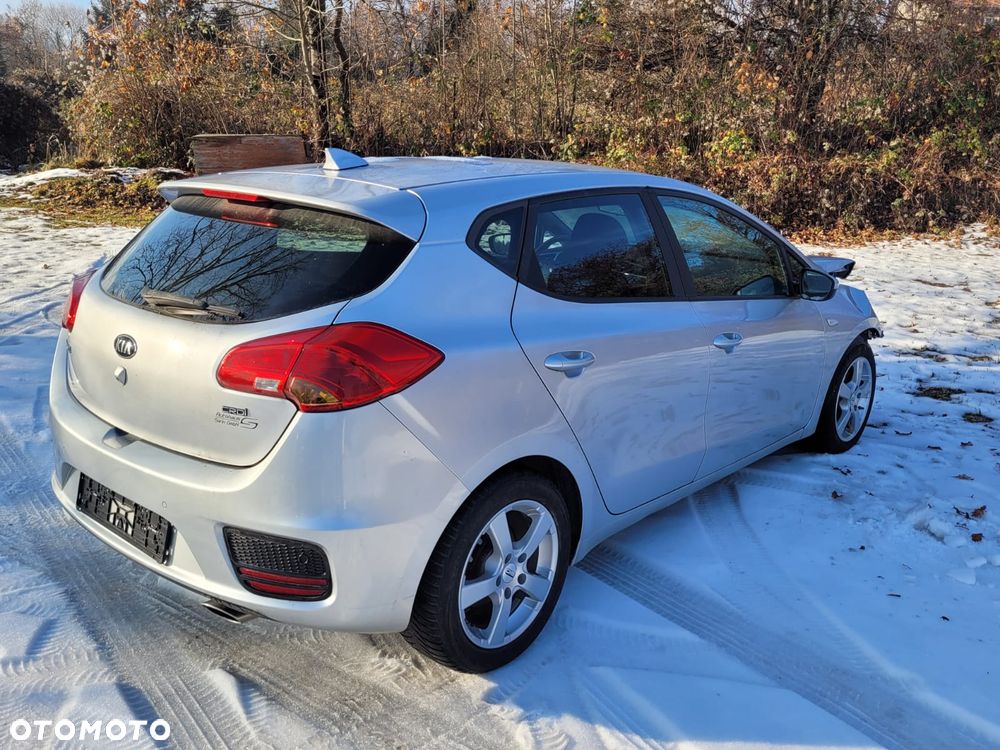 Kia Ceed 1.6 CRDi L - 4