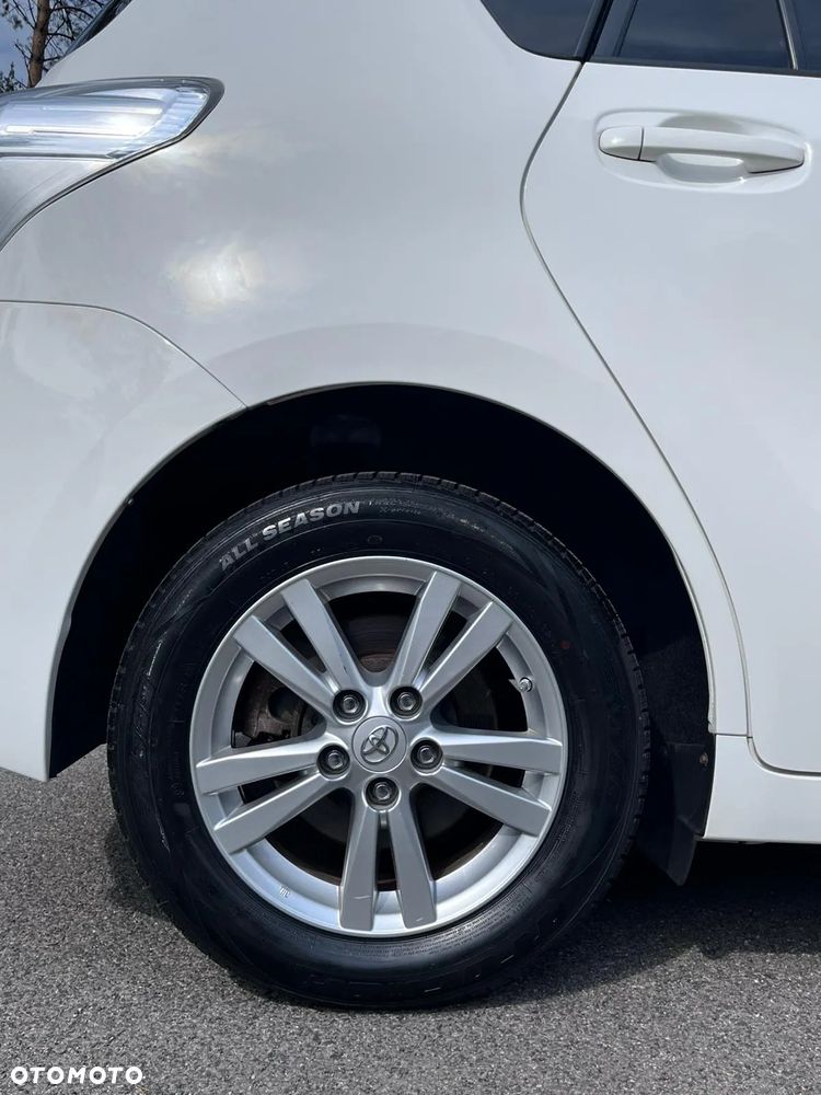 Toyota Verso - 5