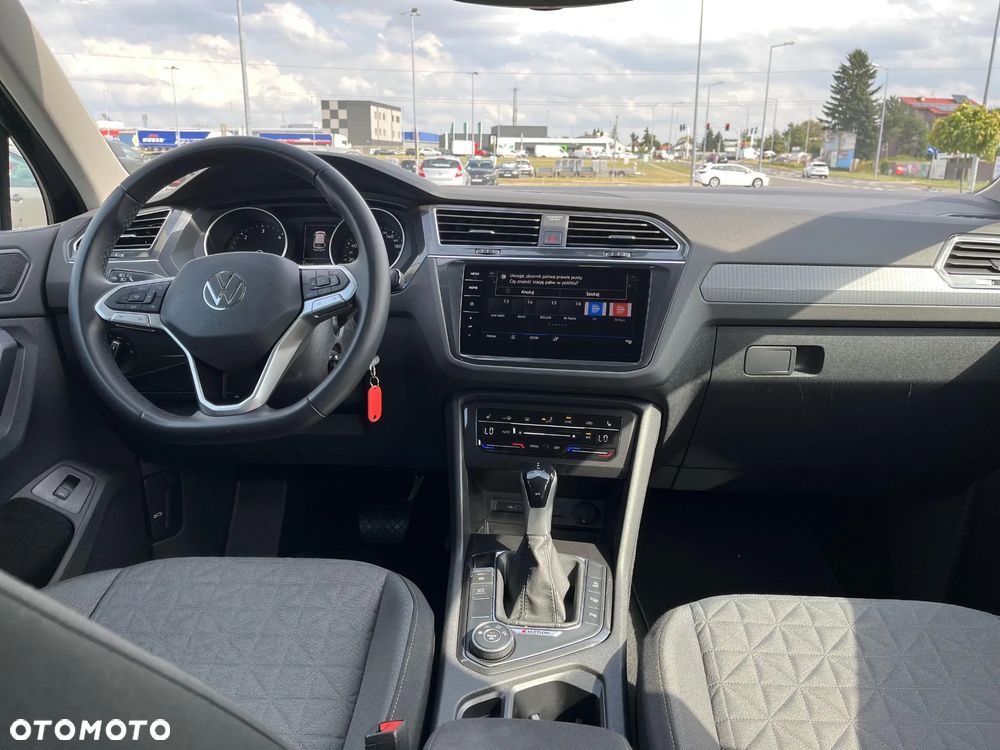 Volkswagen Tiguan 2.0 TDI SCR 4Mot Life DSG - 23