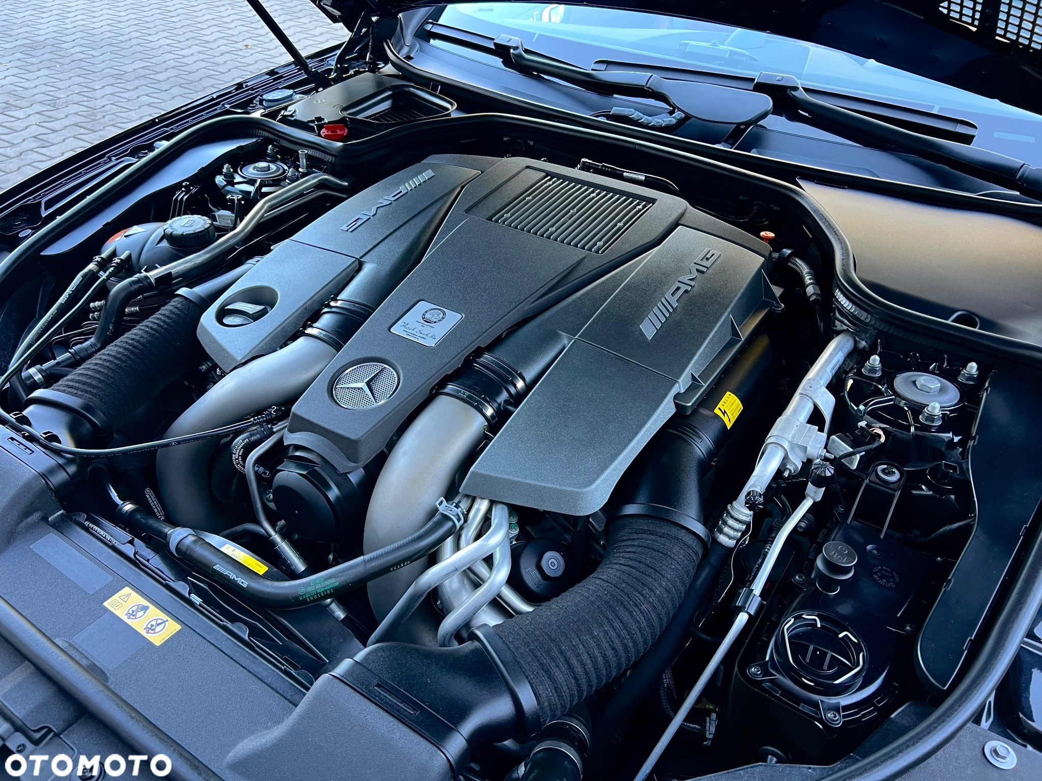 Mercedes-Benz SL 63 AMG - 35